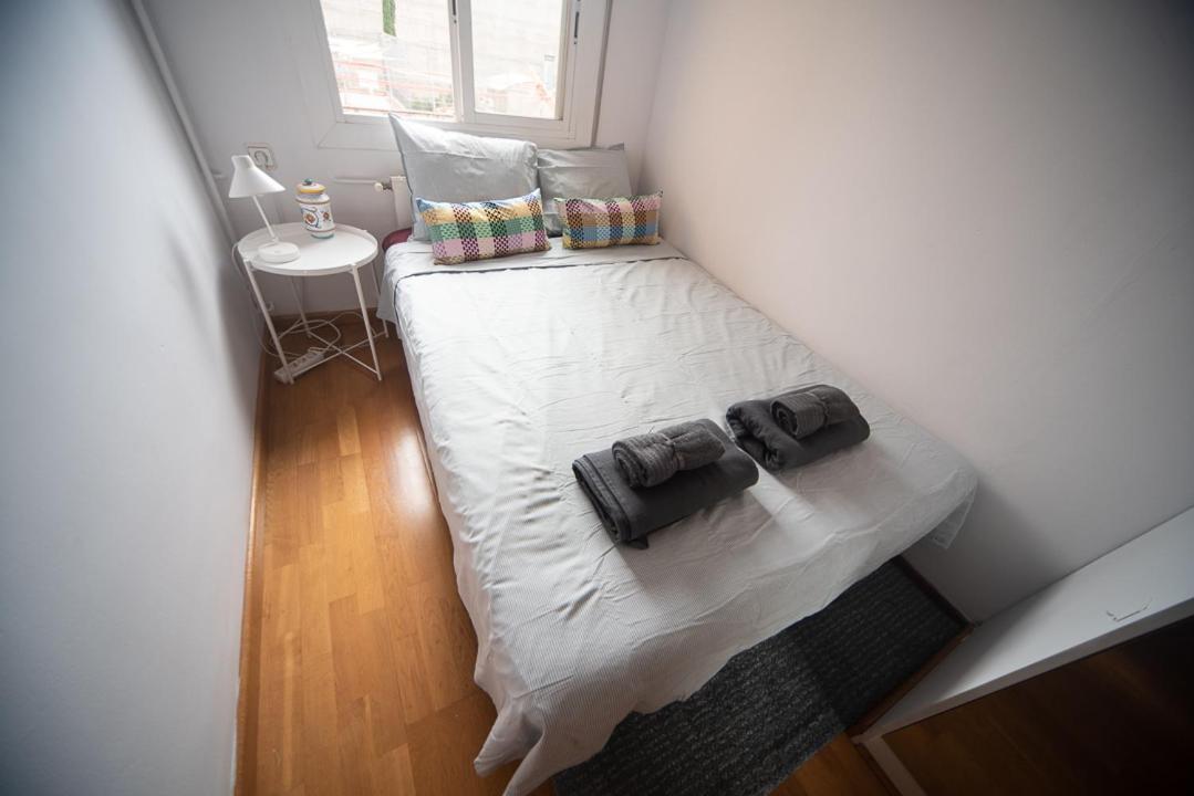 Traditional Rooms In Eixample Barcelona Exterior foto
